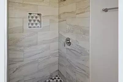 241 W Ross Avenue, De Leon, TX 76444 - Photo 16