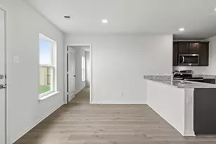 9921 Fighting Falcon Wy, Fort Worth, TX 76131 - Photo 4