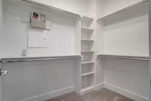 2216 Scenic Bluff Dr, Fort Worth, TX 76111 - Photo 24