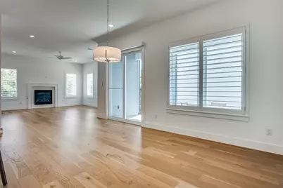 2216 Scenic Bluff Drive, Fort Worth, TX 76111 - Photo 16