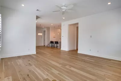 2216 Scenic Bluff Drive, Fort Worth, TX 76111 - Photo 18