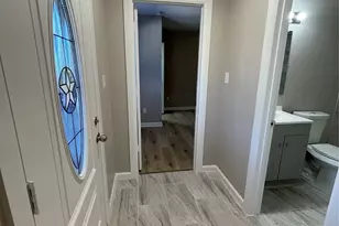 110 Crockett St, Valley View, TX 76272 - Photo 8