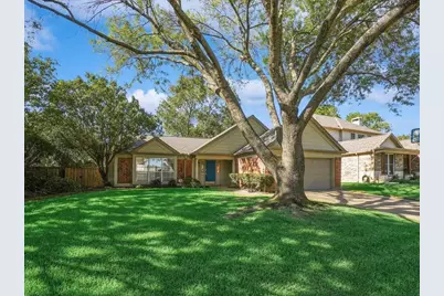 521 Chasewood Drive, Grapevine, TX 76051 - Photo 2