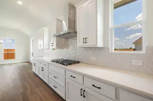 557 Baker Ct, Fate, TX 75189 - Photo 10