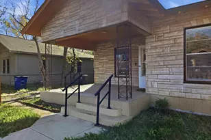 823 S Beacon St, Dallas, TX 75223 - Photo 4