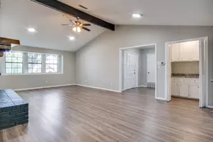 9523 Bellechase Rd, Granbury, TX 76049 - Photo 4