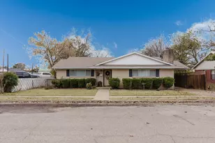 663 6th St, Honey Grove, TX 75446 - Photo 2