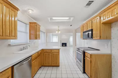 3913 Brookway Drive, Fort Worth, TX 76123 - Photo 4