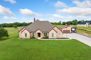 301 Aviara Ct, Poolville, TX 76487 - Photo 1