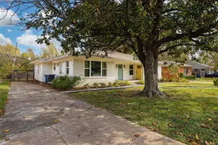 6569 Ascot Ln, Dallas, TX 75214 - Photo 32