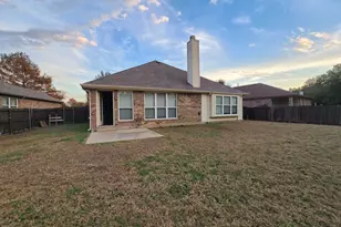 633 Grayson Ln, Lake Dallas, TX 75065 - Photo 10