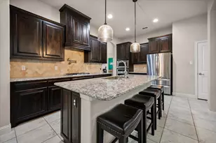 909 Thistle Hl Trl, Weatherford, TX 76087 - Photo 8