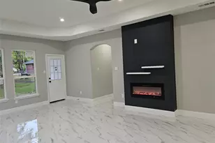 202 E 1st N St, Kaufman, TX 75142 - Photo 26