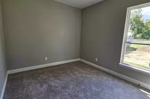 202 E 1st N St, Kaufman, TX 75142 - Photo 18