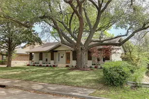 9962 Larchbrook Dr, Dallas, TX 75238 - Photo 4