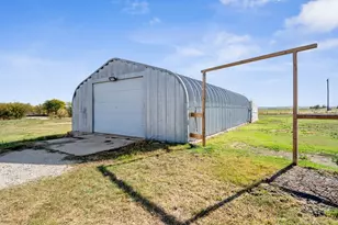 319 Hawk Ridge Rd, Decatur, TX 76234 - Photo 22