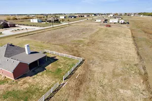 319 Hawk Ridge Rd, Decatur, TX 76234 - Photo 30