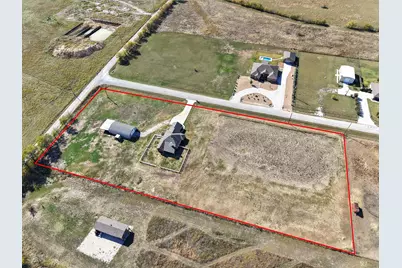 319 Hawk Ridge Road, Decatur, TX 76234 - Photo 2