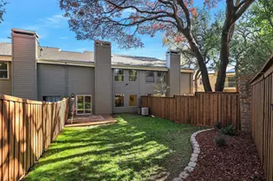 6704 E NW Hwy, Dallas, TX 75231 - Photo 28