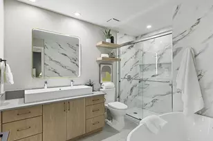 6704 E NW Hwy, Dallas, TX 75231 - Photo 18