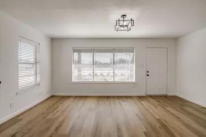 1501 E Henderson Street, Cleburne, TX 76031 - Photo 10