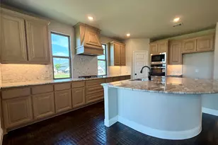 465 Aldred St, Greenville, TX 75401 - Photo 8