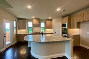 465 Aldred St, Greenville, TX 75401 - Photo 6