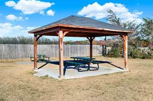 5722 Firethorn Dr, Dallas, TX 75249 - Photo 38