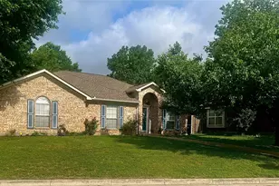 10508 Holly Grove Dr, Fort Worth, TX 76108 - Photo 1