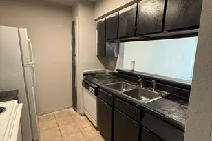 6050 Melody Ln, Dallas, TX 75231 - Photo 18