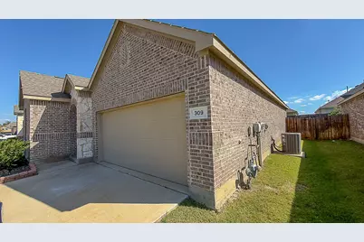 309 Hackberry Street, Princeton, TX 75407 - Photo 2
