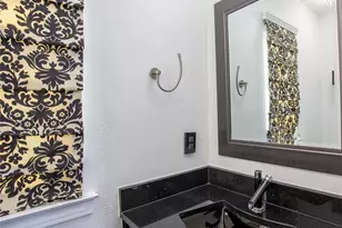 2044 Hillshire Dr, Lewisville, TX 75067 - Photo 28