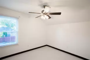 2044 Hillshire Dr, Lewisville, TX 75067 - Photo 22