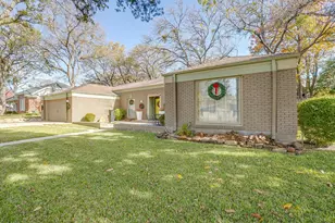 1705 Watson St, Fort Worth, TX 76103 - Photo 4