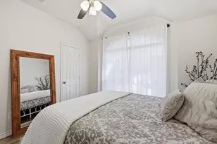 6509 Maple Dr, The Colony, TX 75056 - Photo 8