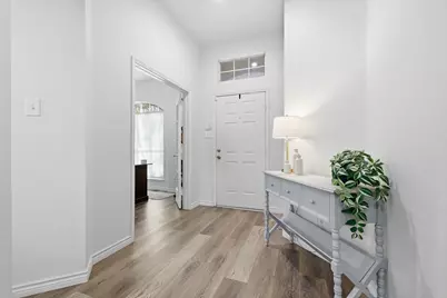 6509 Maple Drive, The Colony, TX 75056 - Photo 4