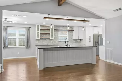 726 Laramie Drive, Lewisville, TX 75077 - Photo 8