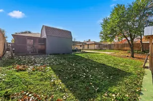 726 Laramie Dr, Lewisville, TX 75077 - Photo 24