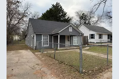 1009 S Morris Street, Gainesville, TX 76240 - Photo 2