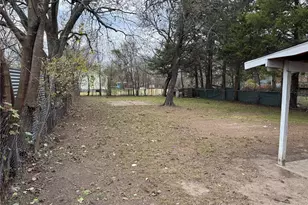 1009 S Morris St, Gainesville, TX 76240 - Photo 24