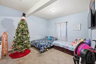 1702 Emerald St, Grand Prairie, TX 75051 - Photo 16