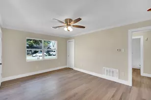 610 Colgate Dr, Lancaster, TX 75134 - Photo 8