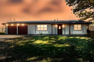 5405 Lubbock Ave, Fort Worth, TX 76133 - Photo 1