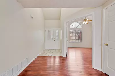 2327 Cromwell Drive, Arlington, TX 76018 - Photo 6