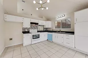 2327 Cromwell Dr, Arlington, TX 76018 - Photo 16