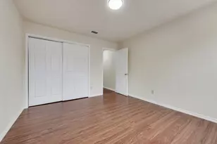 2327 Cromwell Dr, Arlington, TX 76018 - Photo 24