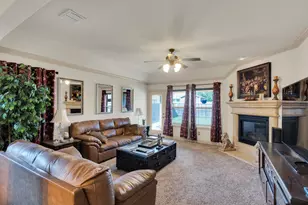 105 Manor Ln, Waxahachie, TX 75165 - Photo 14