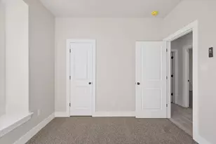 5940 Wall Ave, Haltom City, TX 76117 - Photo 14