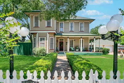 414 W Columbia Street, Weatherford, TX 76086 - Photo 1
