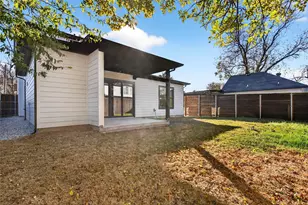 1843 Dennison St, Dallas, TX 75212 - Photo 36